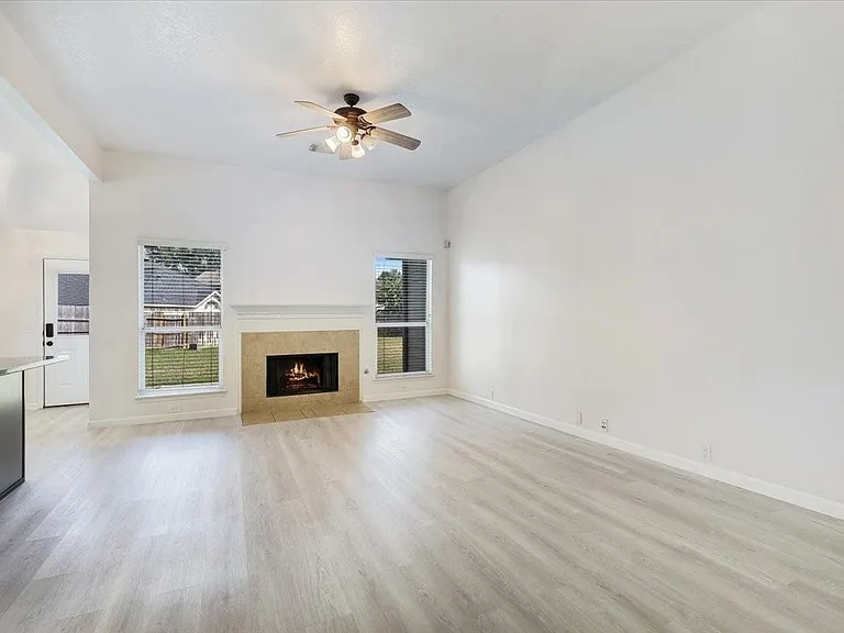 29927 Sunwillow Creek Dr — Photo 5