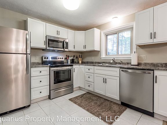 5th image of 8 Oak Dale Dr #8