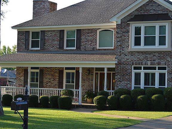 2nd image of 5851 Bradford Ln