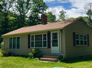 39 S Killingly Rd, Foster, RI 02825