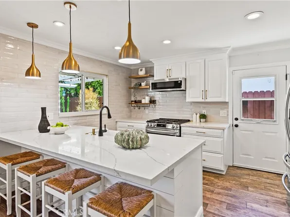 3295 Iowa St, Costa Mesa, CA 92626