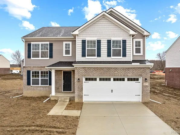 14371 Laurelwood Dr, Belleville, MI 48111