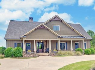 65 Cottage Ln, Toccoa, GA 30577