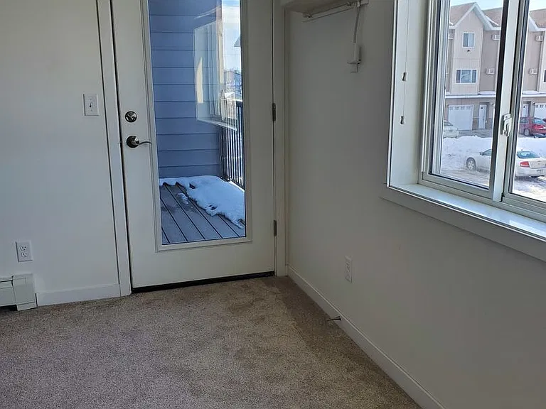 899 Barrett St N — Photo 19