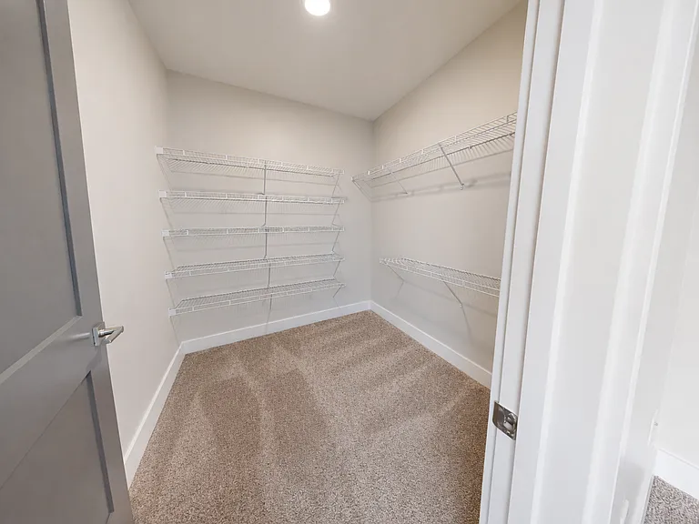 Parkview at Spring Hill Apartments — Photo 25