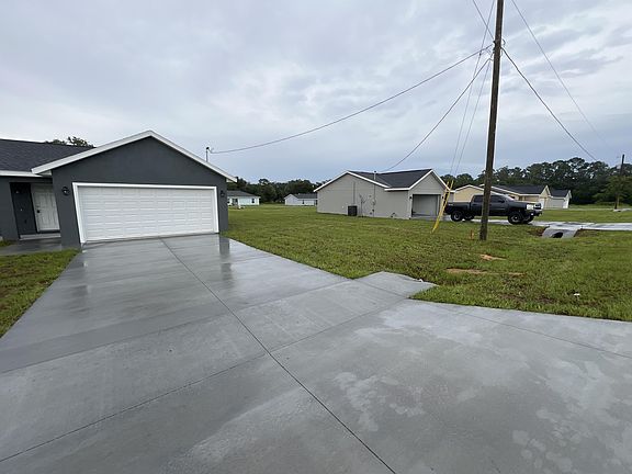 2nd image of 9 Maple Dr