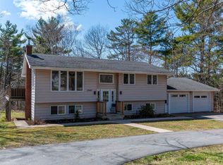 2949 Lovett Rd, Coldbrook, NS B4R1A6