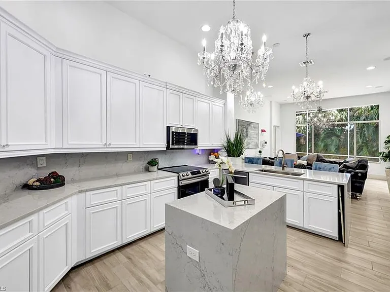 8910 Paseo De Valencia St — Photo 13