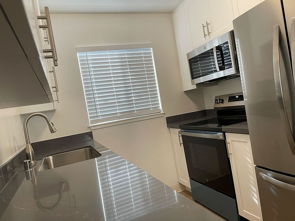 1st image of 586 Mariposa Ave #1