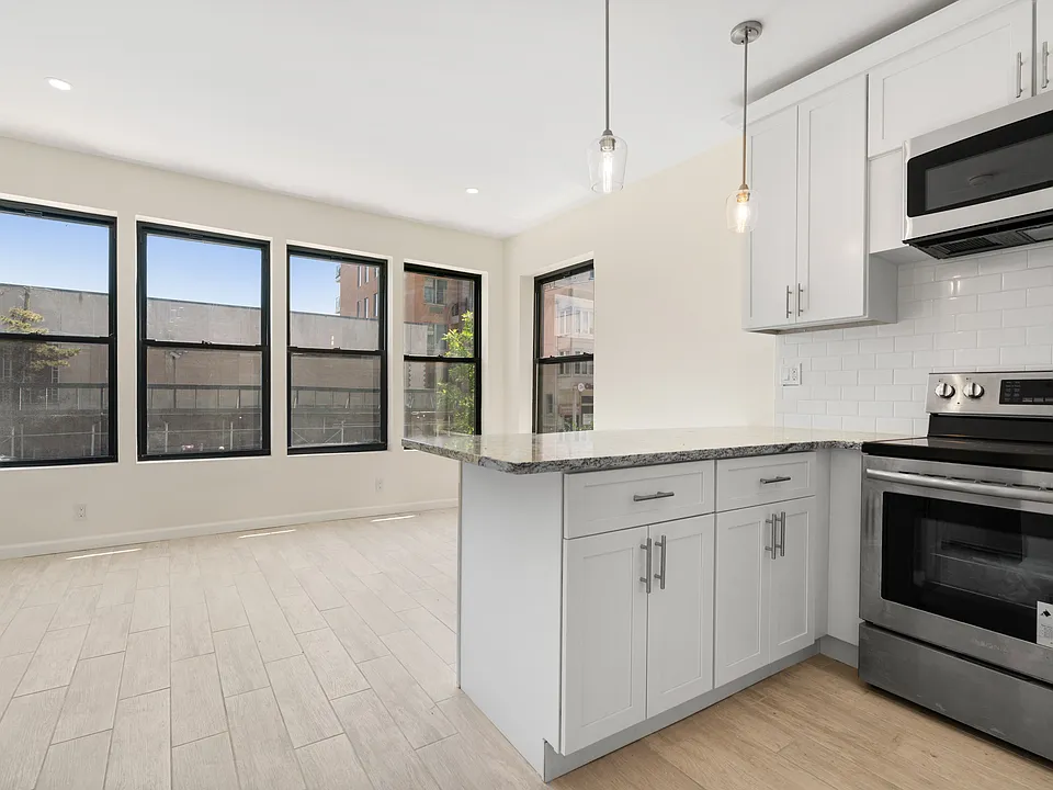 124 W End Ave #2