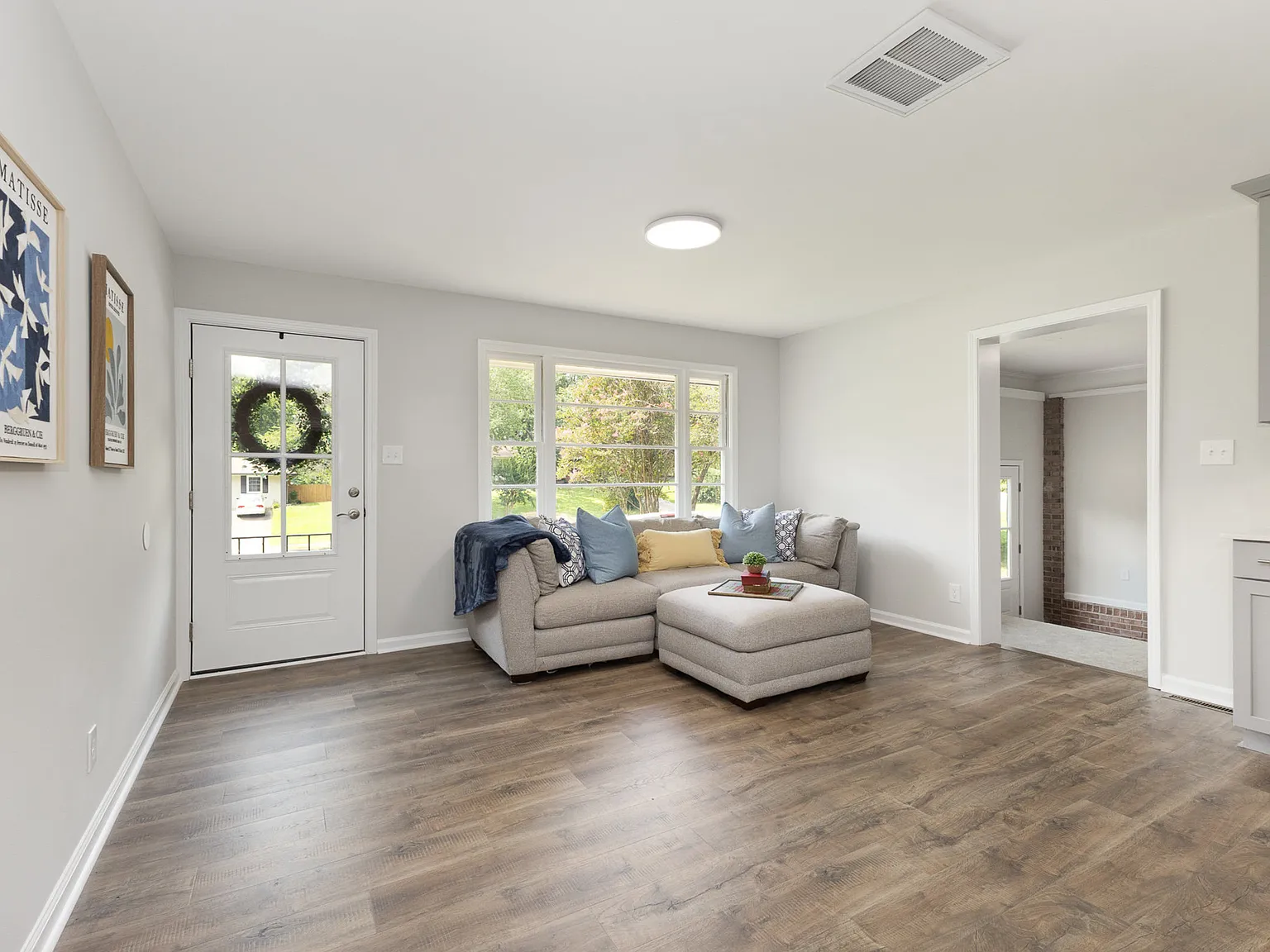 3 bed, 1.5 bath, 1448 sqft, $2,095 — Photo 4