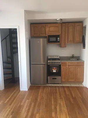 Rented by Compass | media 28