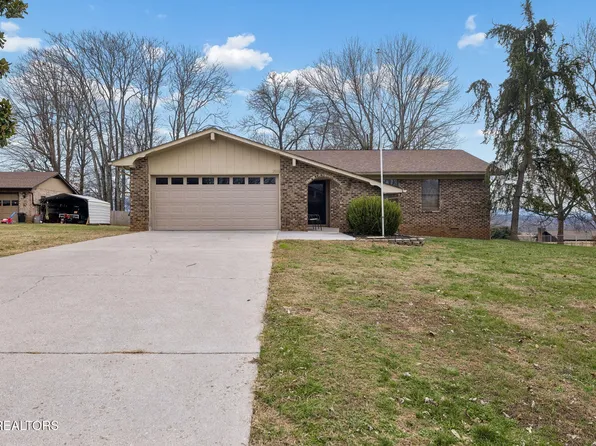 2910 Pueblo Ct, Maryville, TN 37803