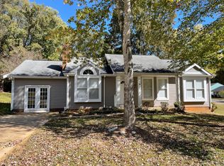 7306 Glenmont Dr, Charlotte, NC 28227