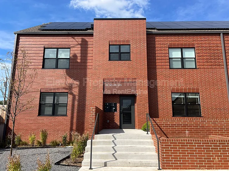 1701 NW 12th St #12 — Photo 16
