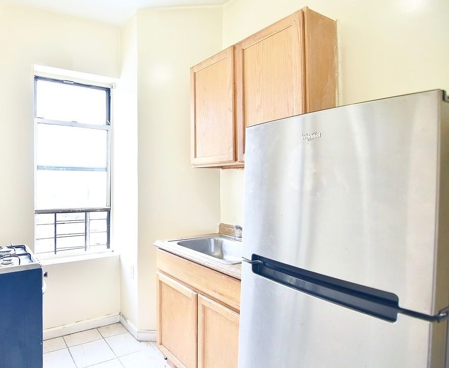 2nd image of 133 W 145th St APT 65