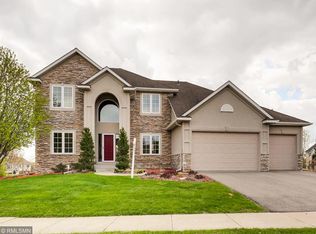 2858 Bobcat Trl NW, Prior Lake, MN 55372