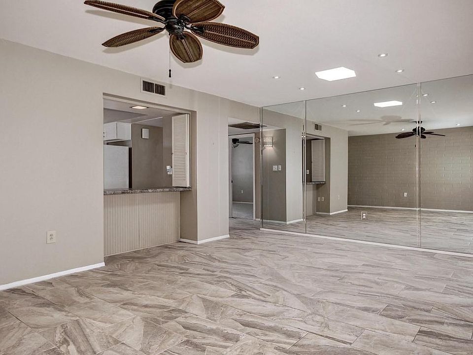 1st image of 10020 W Lakeview Cir S