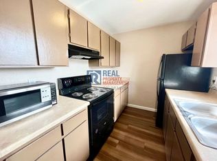 4340 Loomis Ave APT C, Colorado Springs, CO 80906