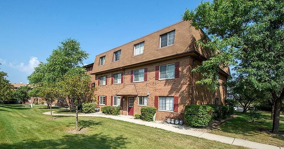 2nd image of 2555 Boardwalk Blvd APT B