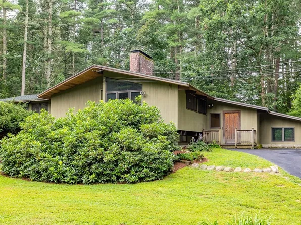 394 E Riding Dr, Carlisle, MA 01741