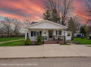 108 N Arnold St, Perrinton, MI