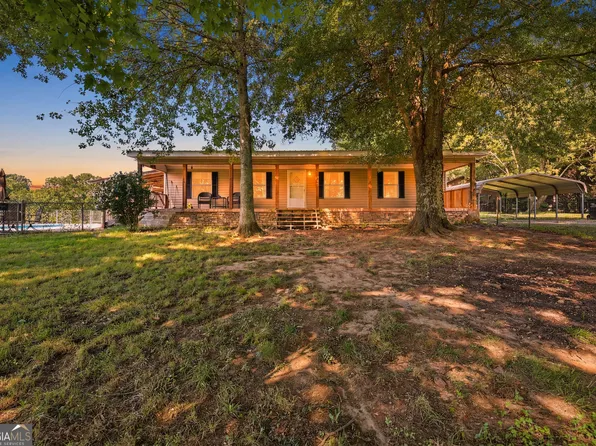 7482 Duncan Bridge Rd, Cleveland, GA 30528