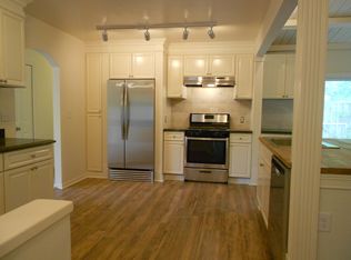 6061 Snow Apple Dr, Clarkston, MI 48346