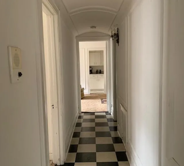 2218 N Summit Ave #201 — Photo 6