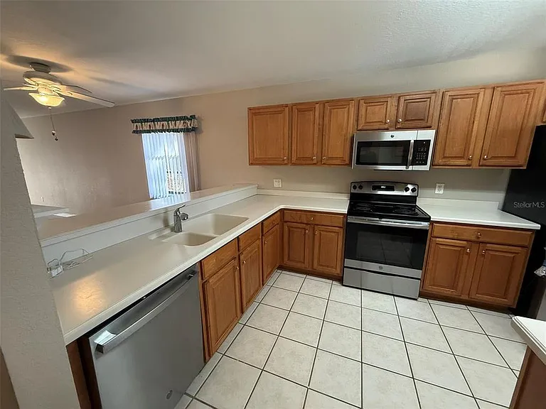175 Kings Hwy #228 — Photo 6