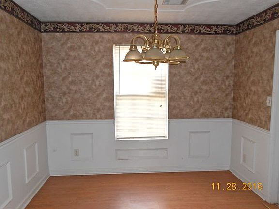 4th image of 2903 Arrowwood Cir