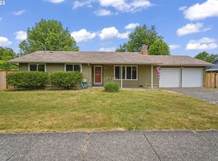 3845 Peppertree Dr, Eugene, OR 97402