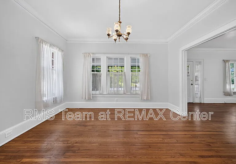 582 Clifton Rd NE — Photo 11