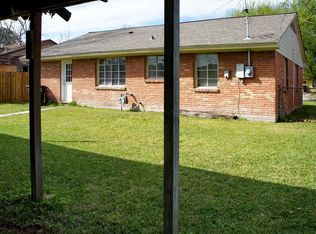 121 Red Ripple Rd, Houston, TX 77076