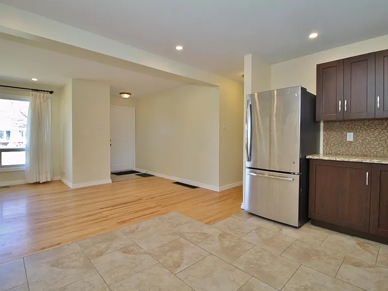 1126 Gateway Rd #1 — Photo 9