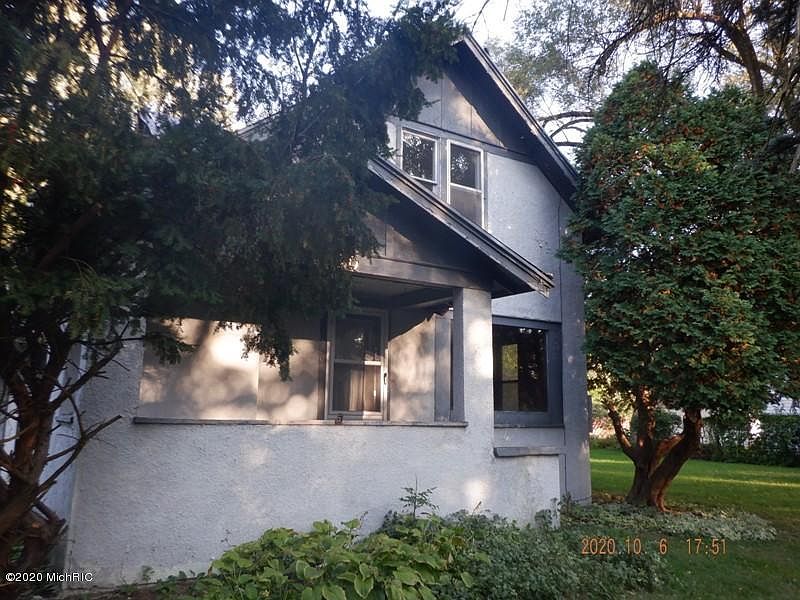 1st image of 1320 Upland Dr