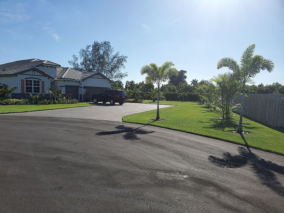 2nd image of 30702 SW 191st Ct