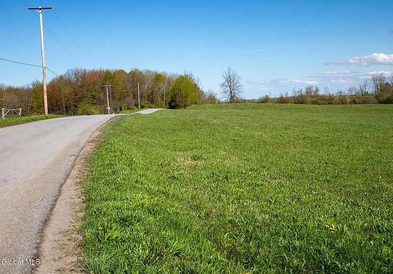 4th image of L1 Paines Hollow Road
