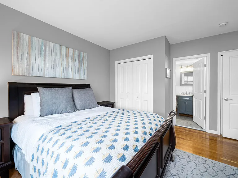 536 Grand St #403 — Photo 7