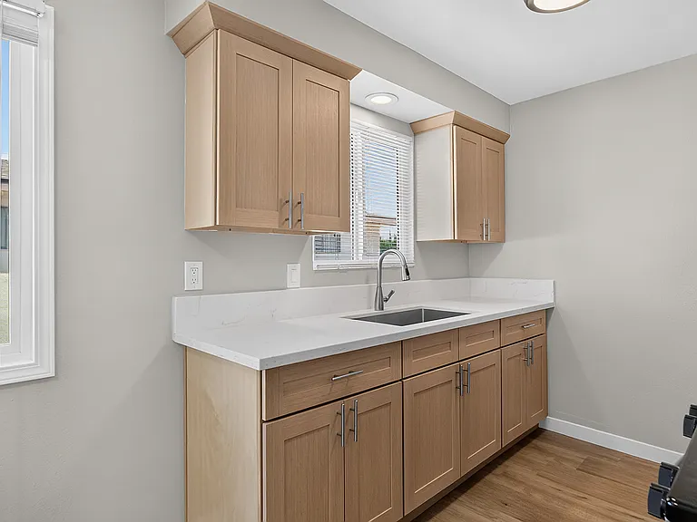 316 N Moore Ave #G — Photo 12