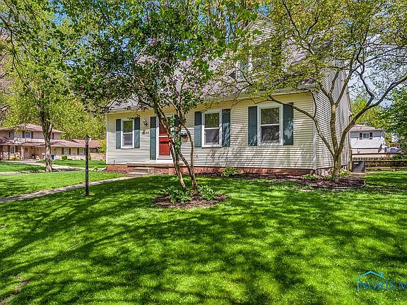 3rd image of 6168 Meadowvale Dr