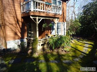 202 Toxaway Vws, Lake Toxaway, NC 28747