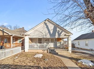1733 Corrington Ave, Kansas City, MO 64126