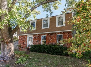 825 Ruxshire Dr, Arnold, MD 21012