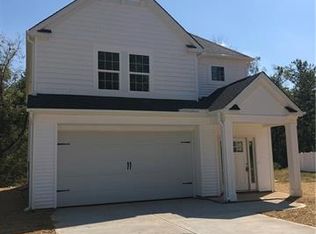 8135 Larkhaven Rd, Charlotte, NC 28216