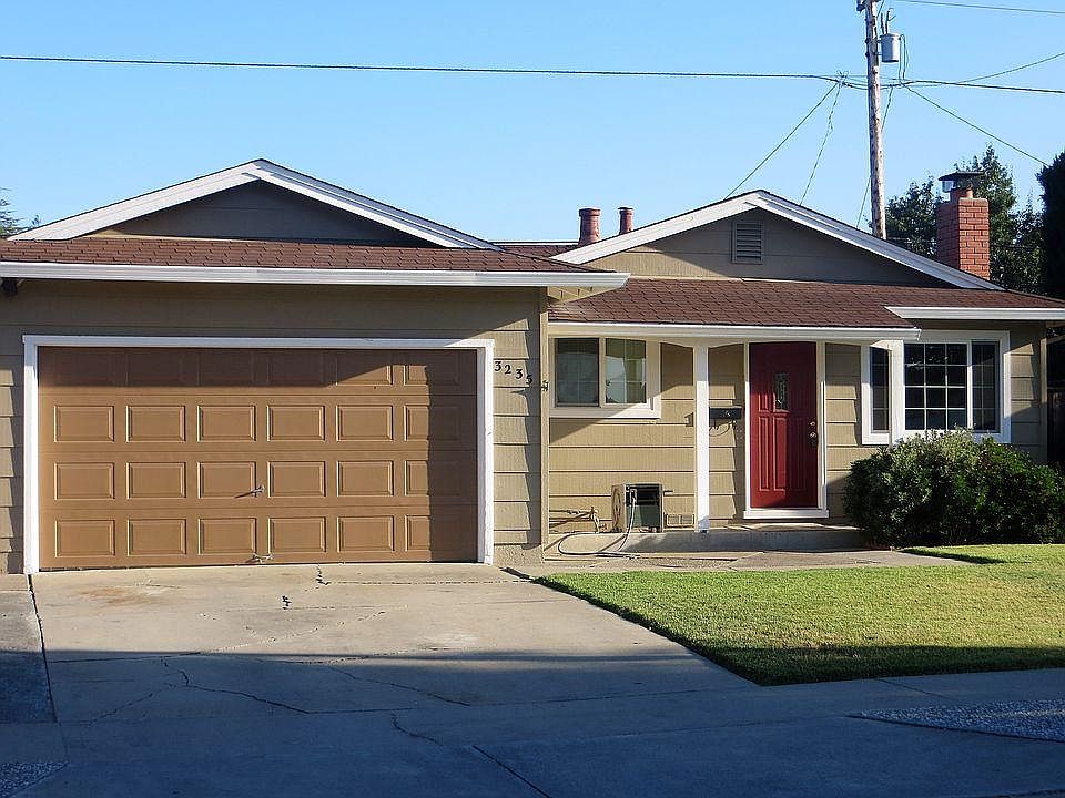 1st image of 32235 Tulipwood Ln