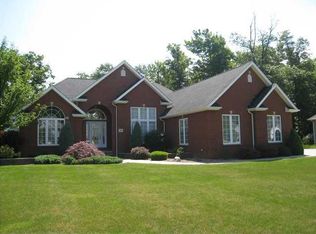 43 Forest Creek Ct, Grand Island, NY 14072