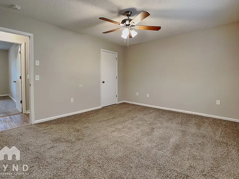 132 E Poinsettia St — Photo 10