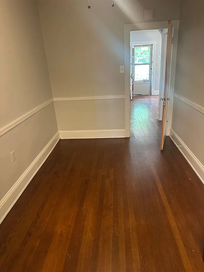 Hanover Avenue 3106 — Photo 4