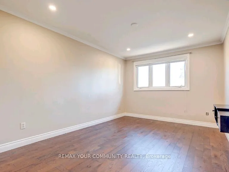 372 Dixon Blvd — Photo 12